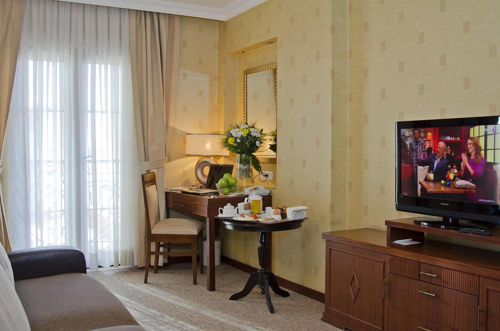 Midas Hotel Ankara Kültér fotó